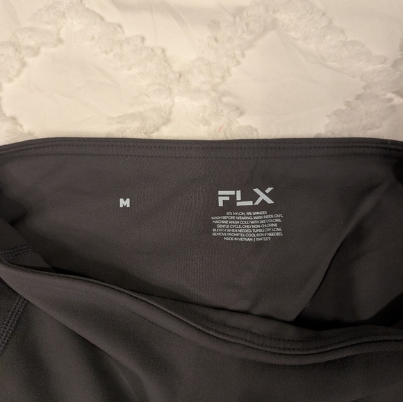 FLX High-Rise Affirmation 7/8 Pocket Leggings Grey Size Medium - Picture 4 of 6